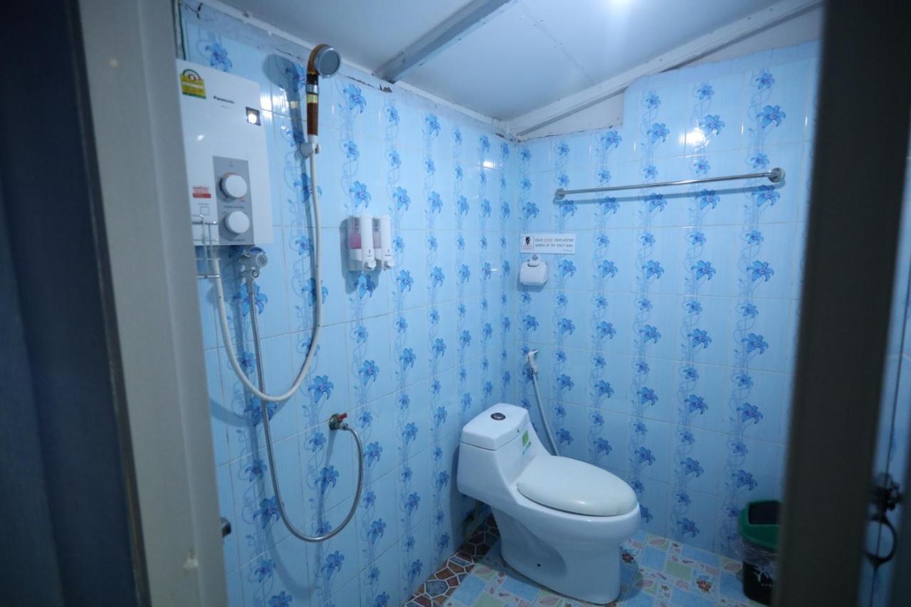 Mata Guesthouse Ko Kut Exteriör bild